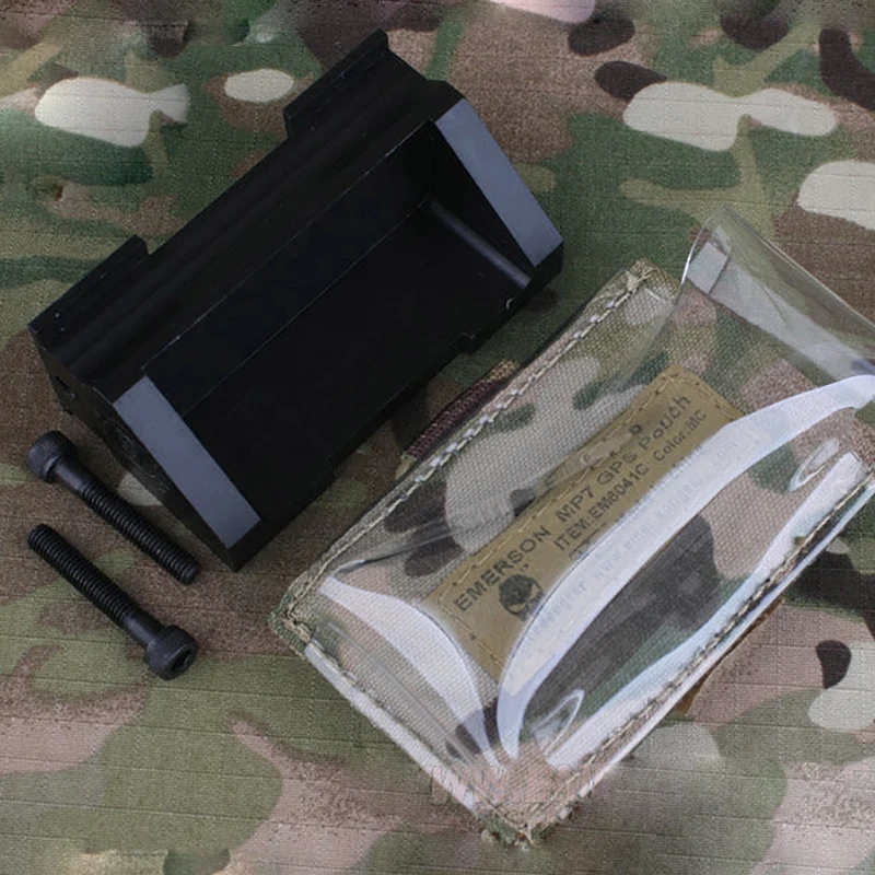 米軍実物 ＡＣＵ リーダーポーチ GPS & ライティングインサート付 07 米軍実物 ACU リーダーポーチ GPS & ライティングインサート