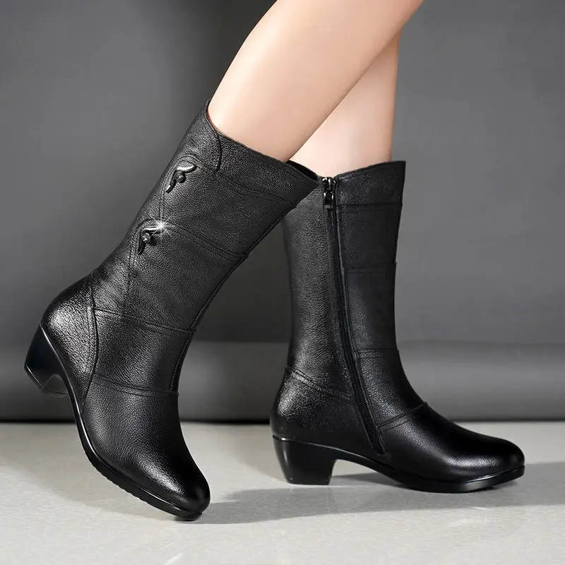 Fashion Middle Boots Winter Women's Korean Style Low Heel Solid Color Fleece Warm Plus Size Outdoor Anti-Skid Boots