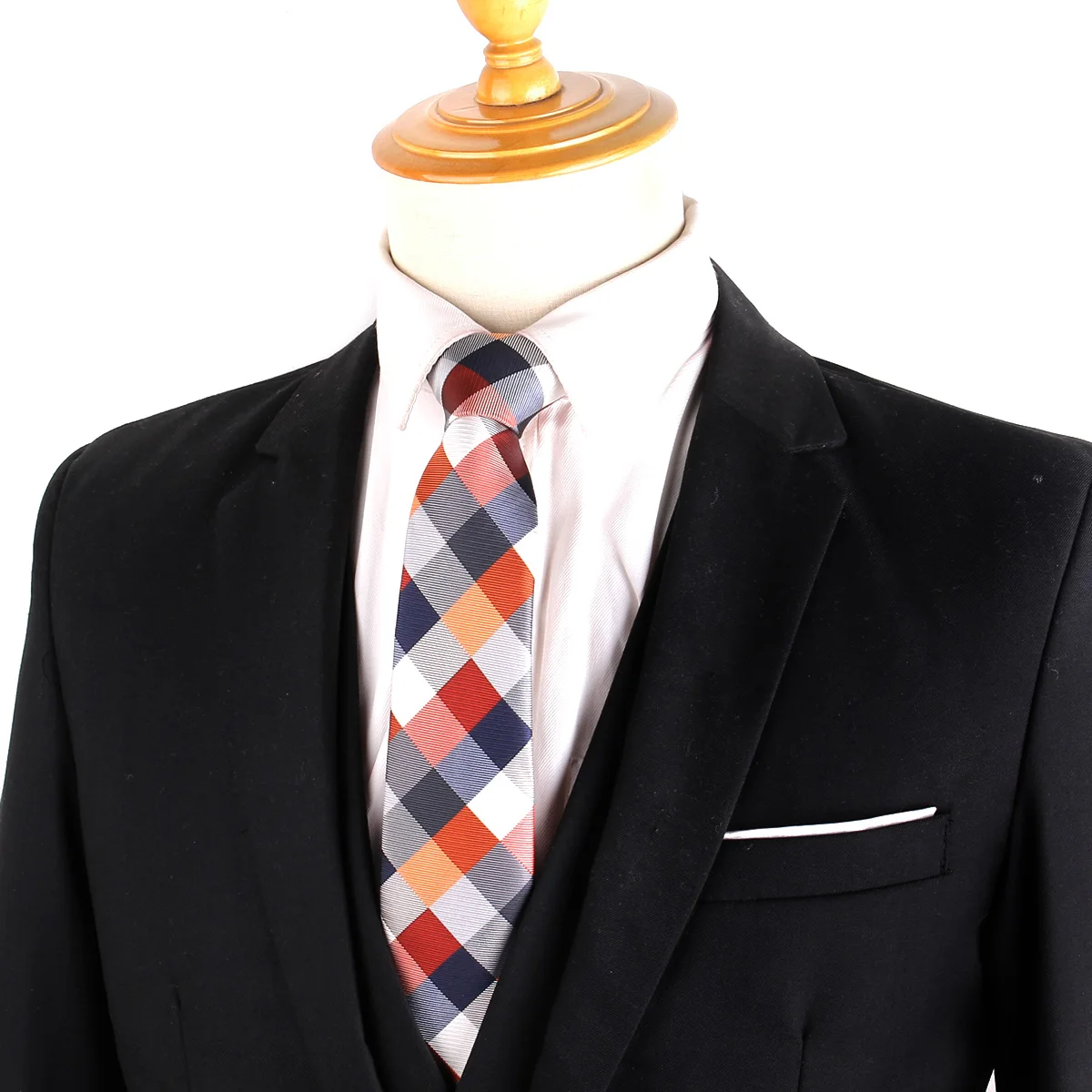 Рисунок 2 - Модные узкие мужские галстуки на шею