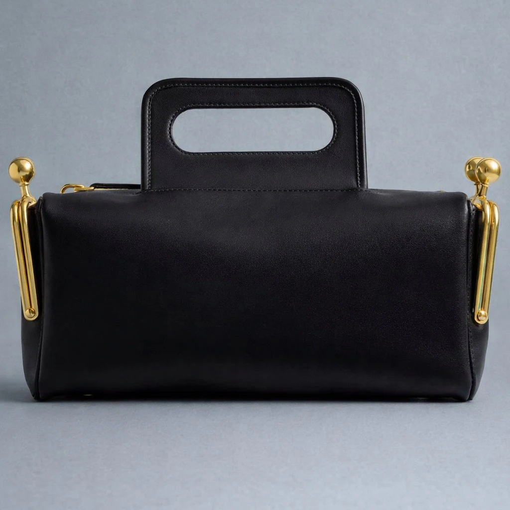 Alirattan 2026 New Arrival Women Black Retro Handle Handbag, Luxury Designer Gold Hardware Structured Shoulder Crossbody Bag 4
