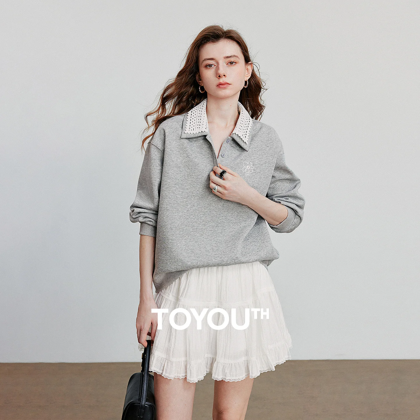 TOYOUTH Women Sweatshirt 2025 Autumn New Green Velvet Embroidery Contrasting Color Splicing Double Layer Collar Pullover Hoodies