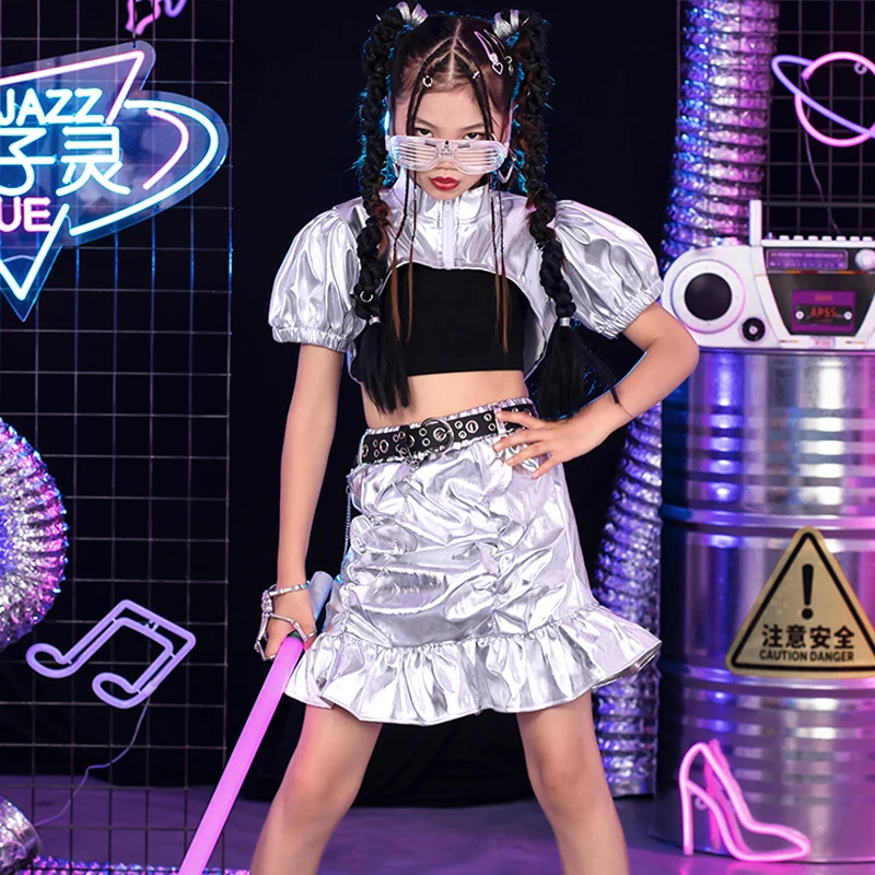 

2023 New Sliver Crop Tops Skirts Hiphop Suit For Girls Jazz Modern Dance Costumes Children Hip Hop Dancing Rave Clothes DQL8414