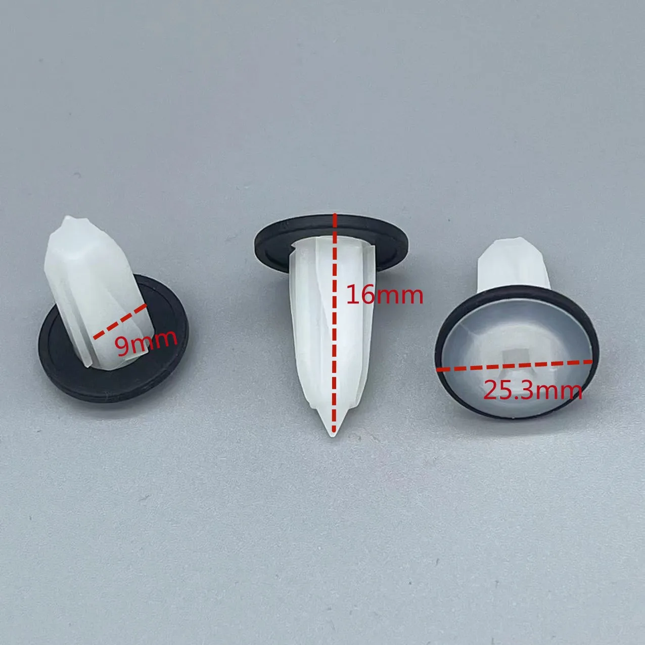 Dado Lampada Posteriore Per Ford Focus/Fiesta - W707612-S300, ABS Nero