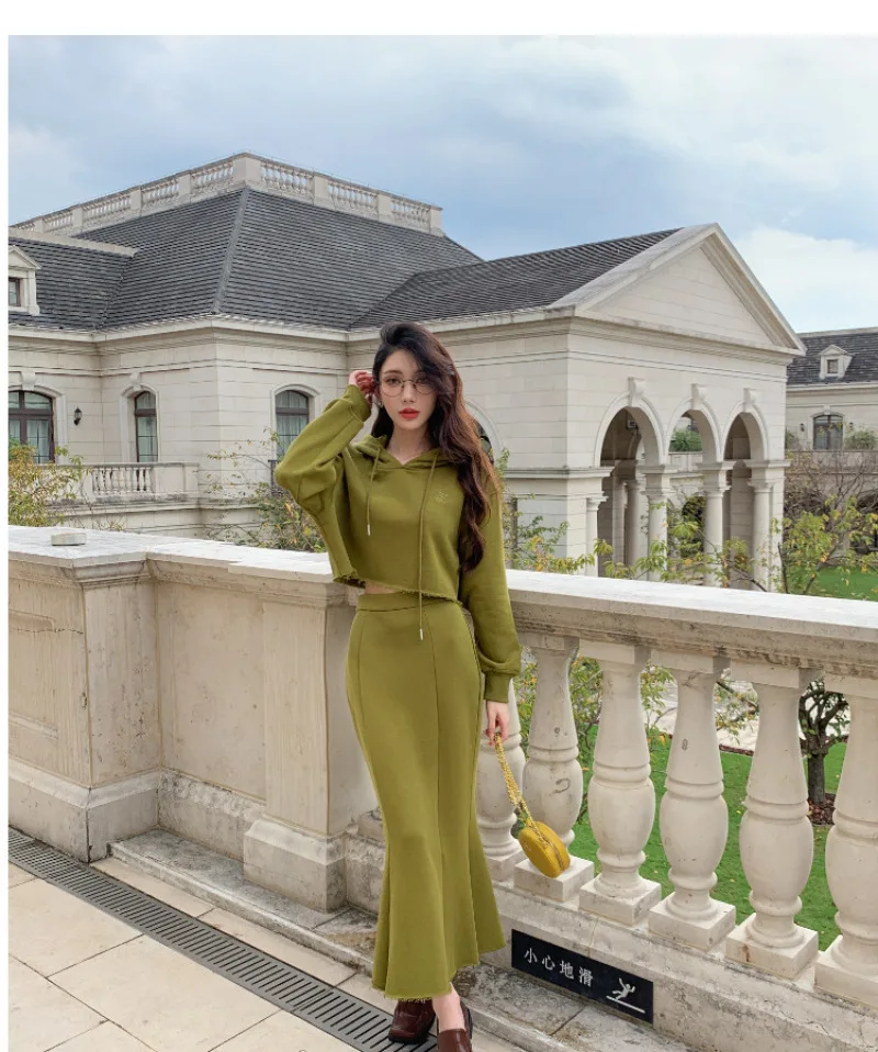 Vintage Casual Dresses Two-piece Hooded Sweatshirt and Midi Dresses Autumn and Winter New High Waist Solid Ankle Long Dresses