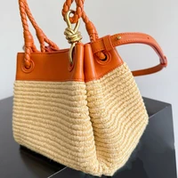 Sac à main pour femme de style designer en cuir de luxe, rétro, minimaliste, grand format, pour les trajets quotidiens 3