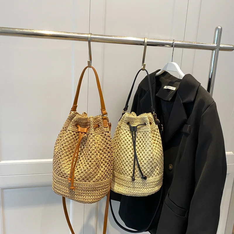 Summer Straw Shoulder Bags Drawstring Women's Straw Bucket Bag Purse Raffia Woven Straw Handbags Casual Tote Beach Crossbody Bag