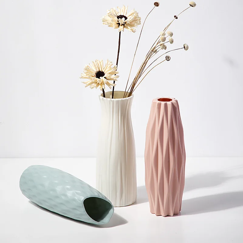Nordic Minimalist Plastic Vase 2