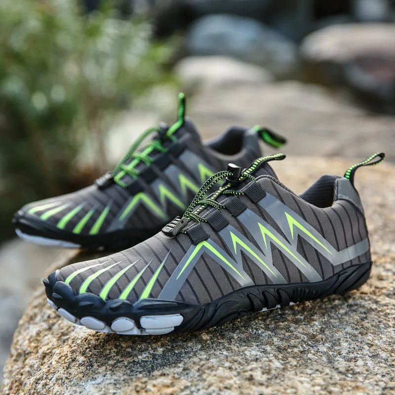 

Non-Slip Mountaineering Shoes for Men and Women, Outdoor Hiking, Camping, Cycling, Male and Female Training, Leisure, New