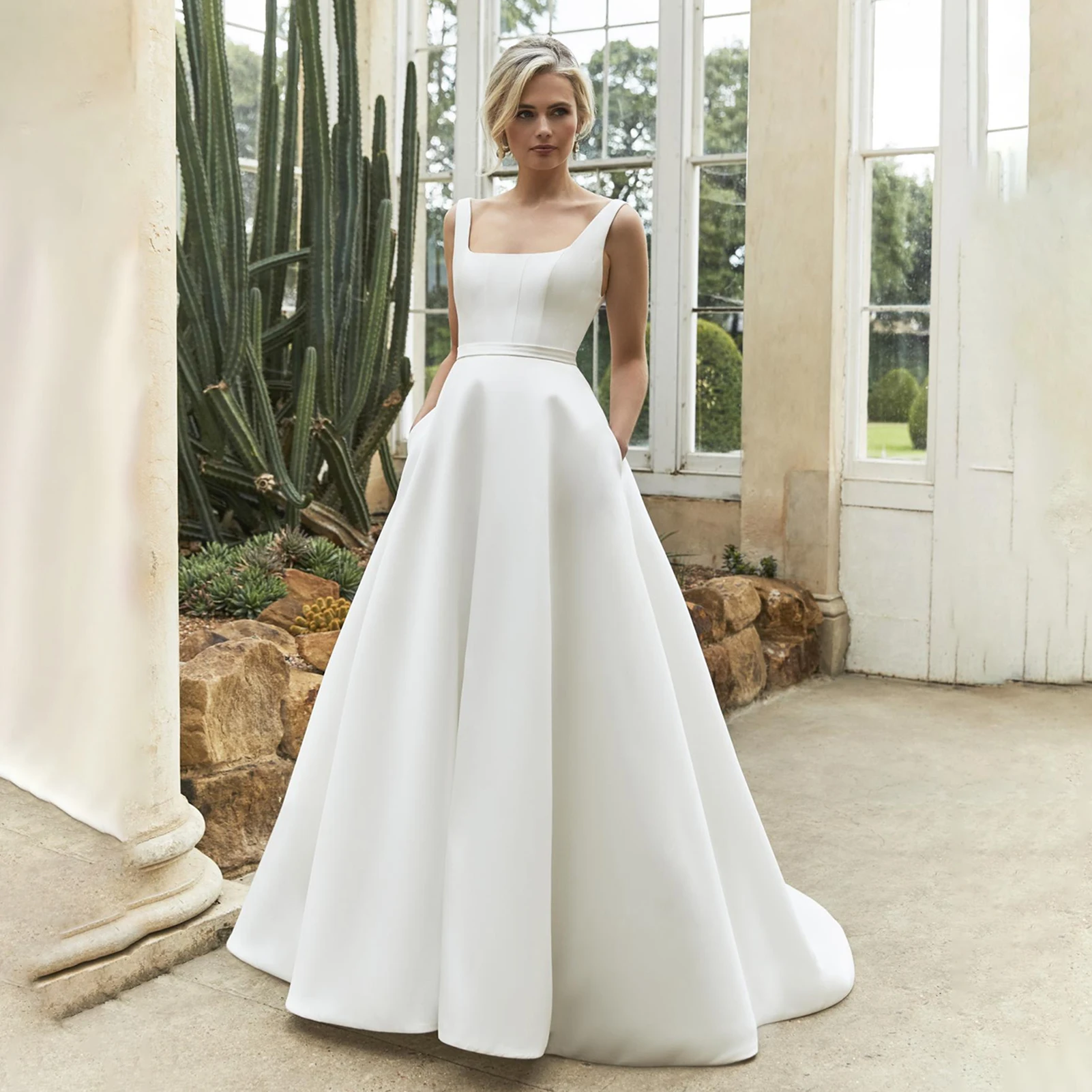 

Simple Sleeveless Wedding Dresses Square Collar Elegant A-Line Off Shoulder Bridal Gown Button Custom Made Train Robe De Mariee