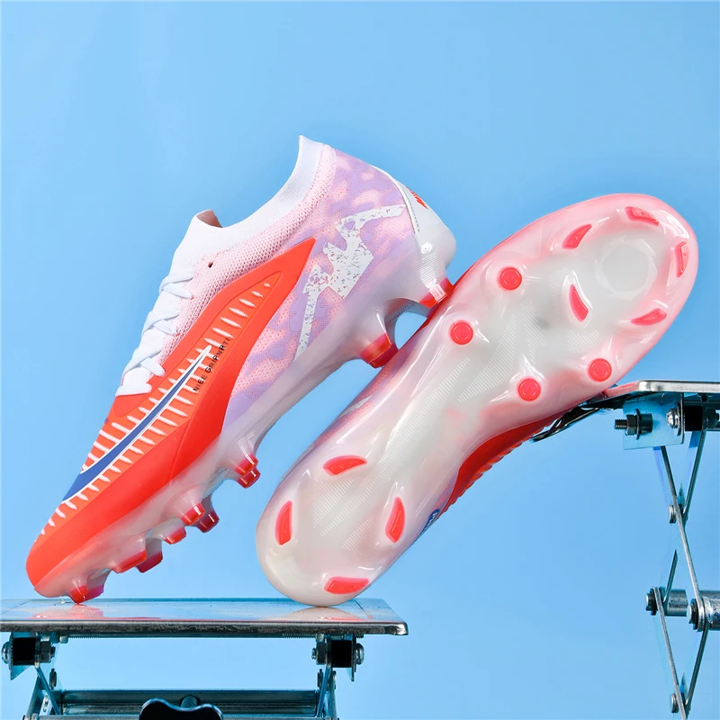 Men Football Boots Soccer Shoes Training Indoor Unisex Futsal Professional Ultralight Breathable