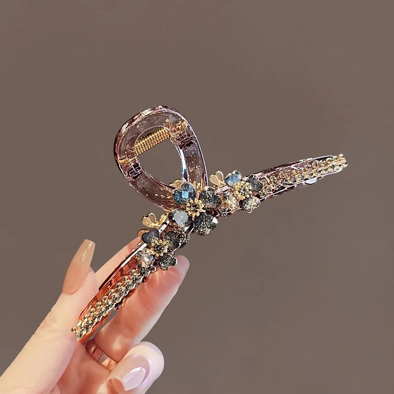 Licht Luxus Strass Vierblättriges Kleeblatt Große Haar Grip High-end-Acryl Blume Haar Klaue frauen Koreanischen Stil haar Zubehör – Detail 2