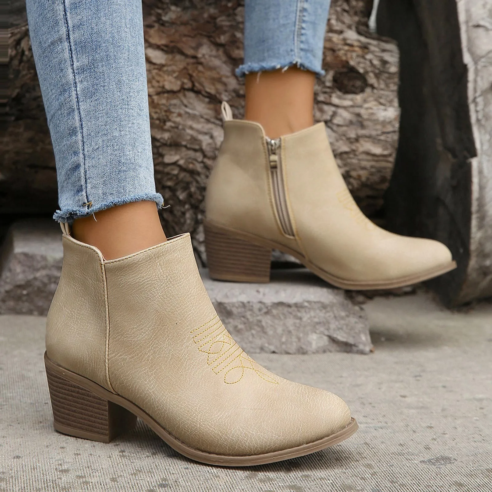 Autumn Winter New Ankle Socks Shoes Women Western Cowboy Embroidery Ankle Boots Thick Heel Mid Heel Low Cut Side Zipper Boots