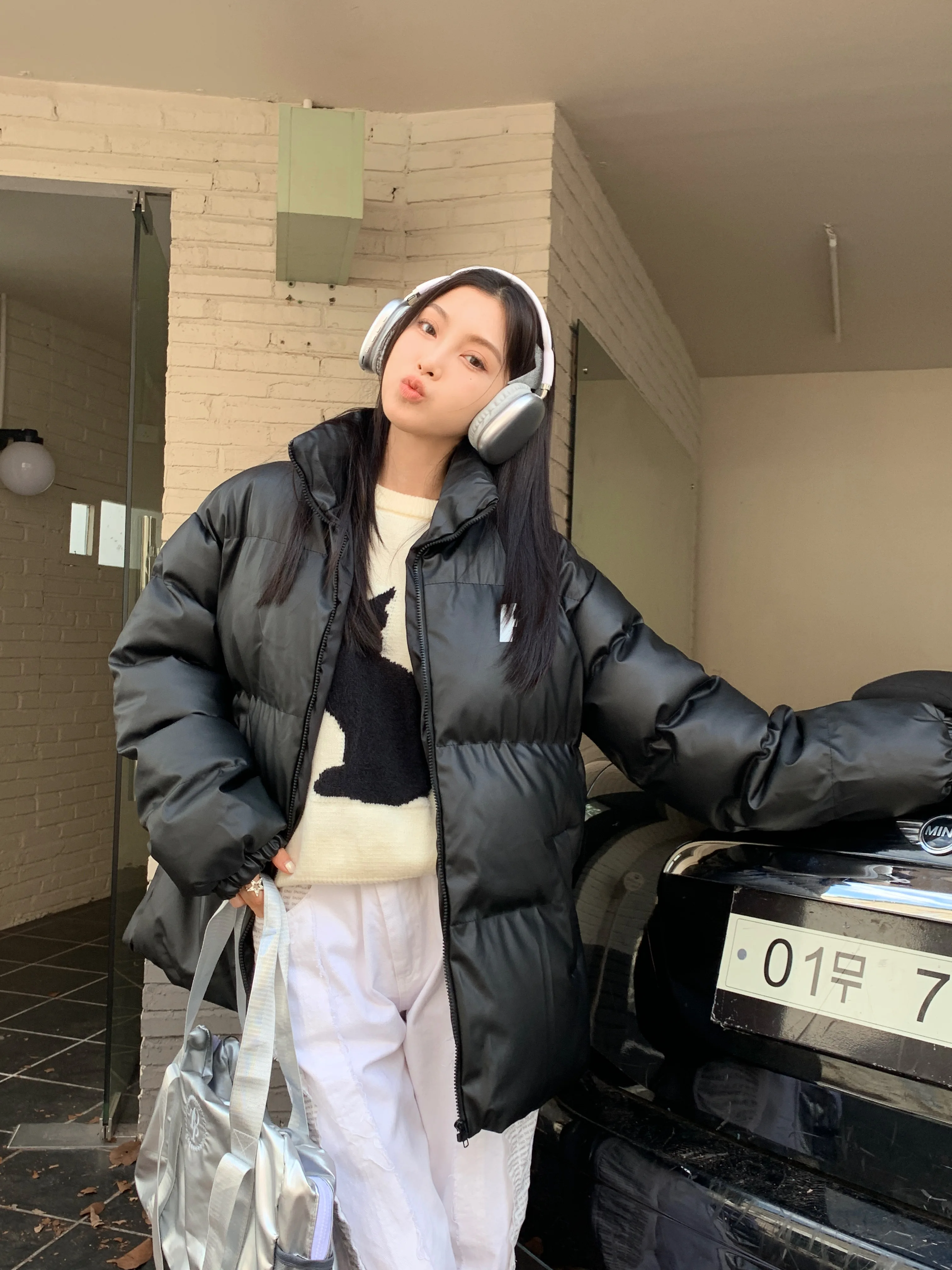 Black Puffer Jacket Women 2022 New Letter Print Zipper Long Sleeve Parkas Winter Stand Collar Warm Bubble Coats Female