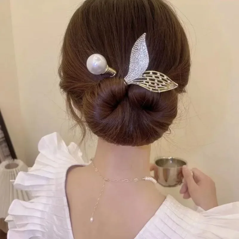 

Headband Roller Hair Curler Donut Bun Maker Lazy Hairpin Tool Women's Rabbit Ear Magic Hairstyle Ring Accessories
