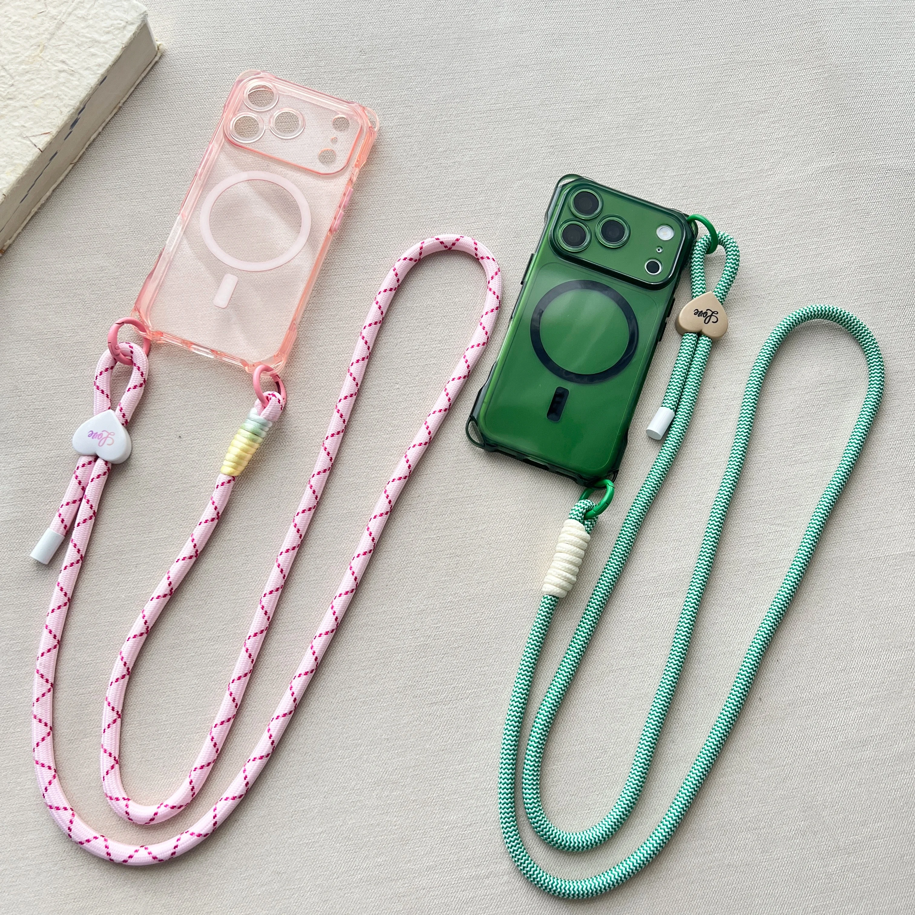 Adjustable Lanyard Phone Case with Anti-Drop Magnetic Protection
