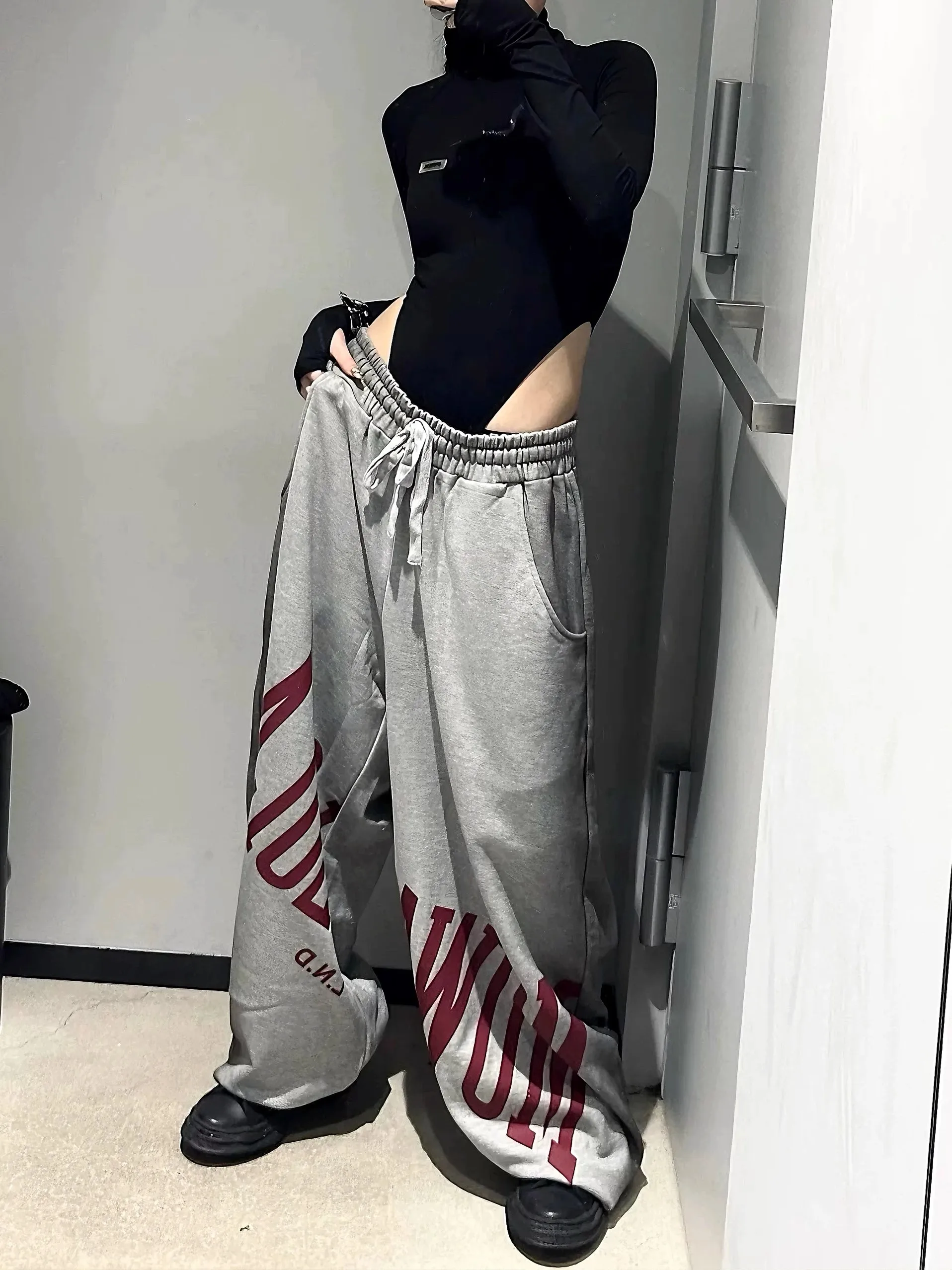 MOWALOLA STAMP JOGGERS / GRY ジョガーパンツ MOWALOLA STAMP JOGGERS / GRY