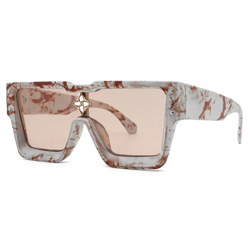 

Diamond Oversized Sunglasses Large Square Sunglasses UV400 Crystal Glasses Retro Rhinestone High Sense Of Glasses