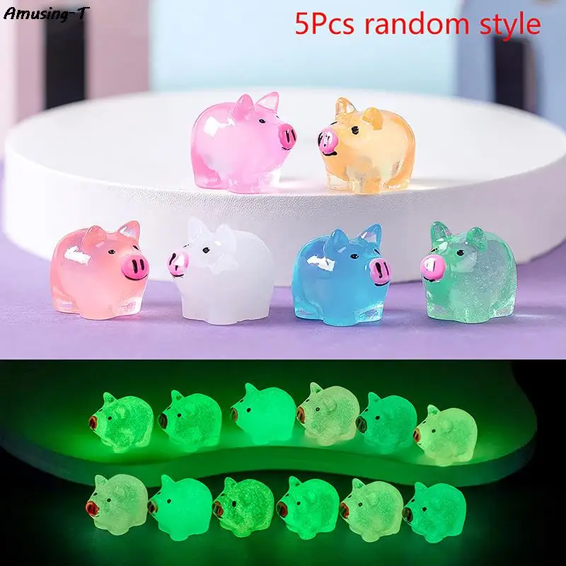 

Random 5Pcs Luminous Piggy Ornament Mini Color Cartoon Pig Doll Micro Landscape Decoration Dollhouse Miniature Toy
