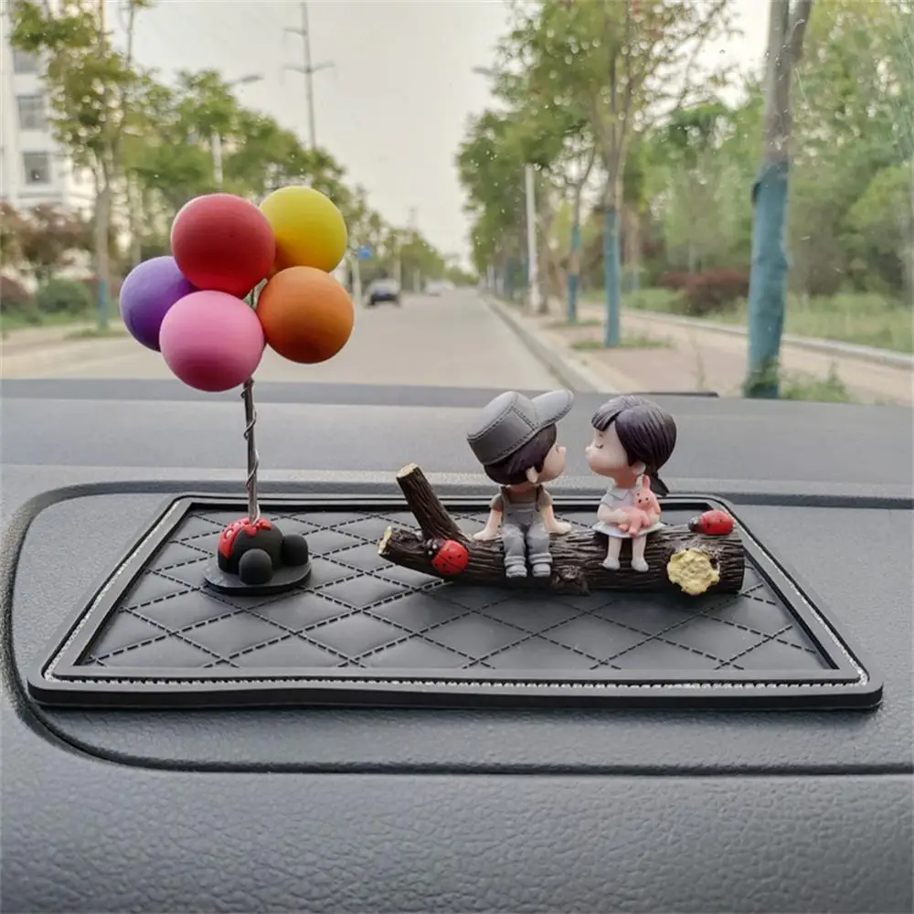 Auto Dekoration niedlichen Cartoon Paare Action figur Figuren Ballon  Ornament Auto Interieur Armaturen brett Zubehör für Mädchen Geschenke -  AliExpress