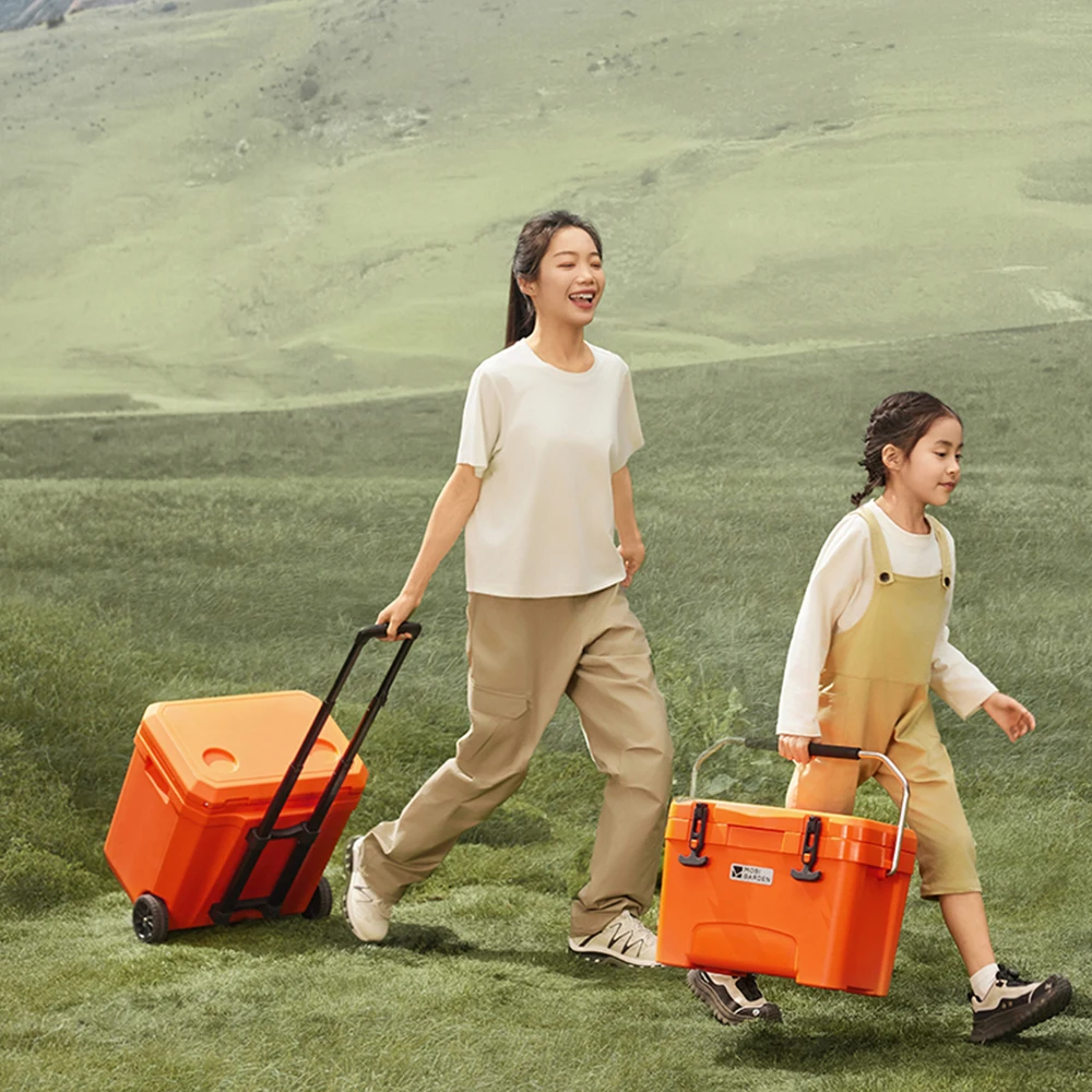 Mobi Garden Wheeled Cooler 3
