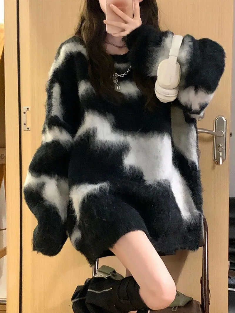 

Autumn Winter Sweater Women Black White Contrast Color Knitted Pullover Female Korean Fashion Lazy Style Loose Casual Jumper