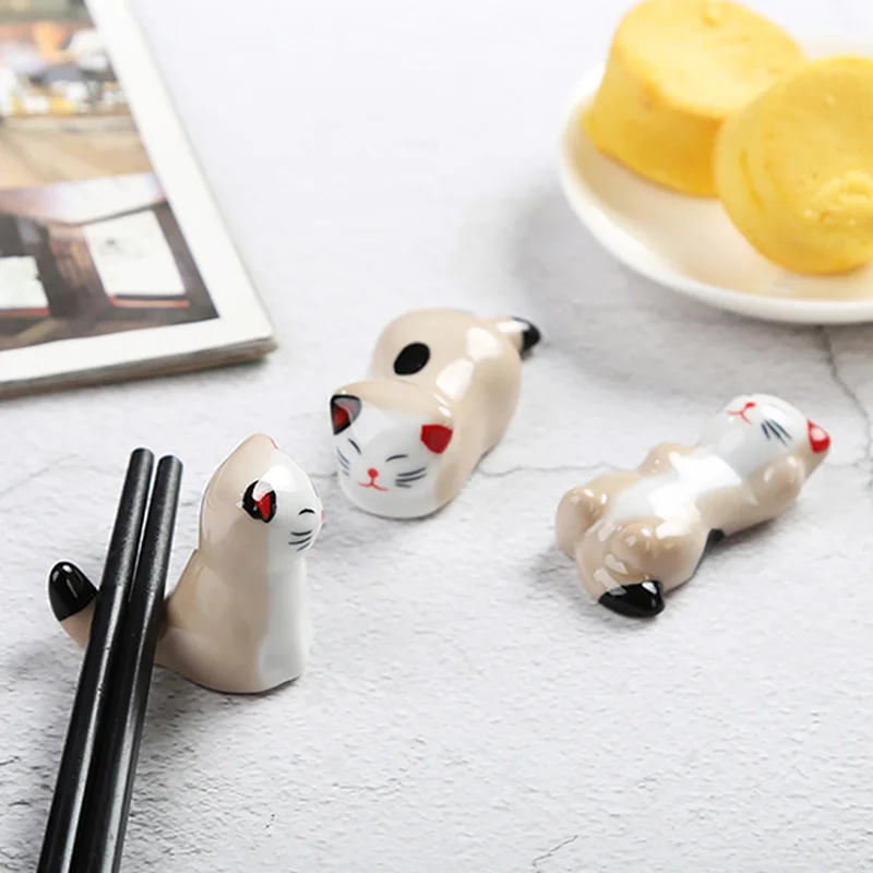 Japanese Style Underglaze Ceramic Cute Cat Chopstick Holder Tableware Restaurant Simple Oval Spoon Bracket Utensil For Kitchen