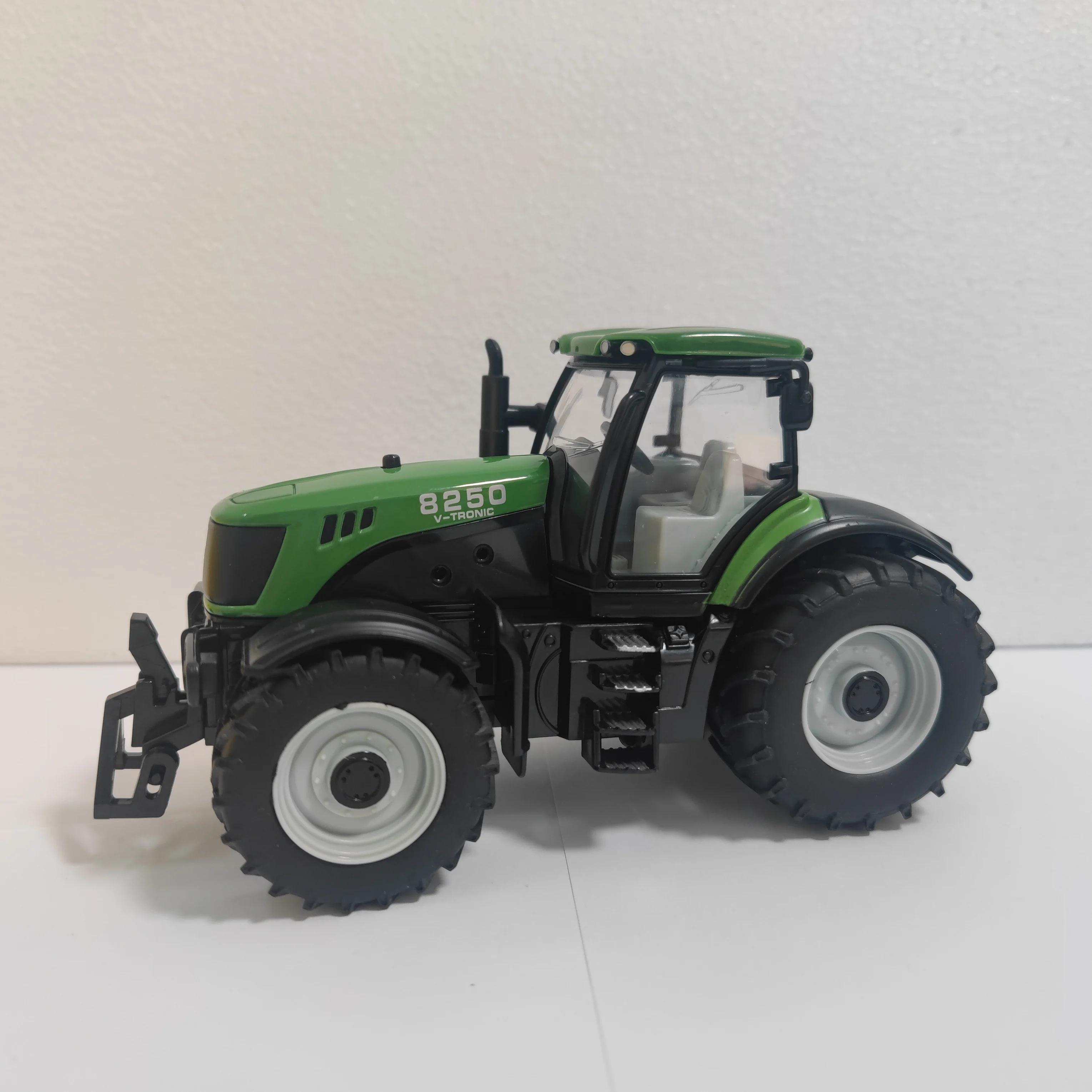 

Diecast 1:30 Scale Children's Farmer Car Farm Tractor Inertia Toy Car Transport Trailer Engineering Vehicle Alloy Car Model