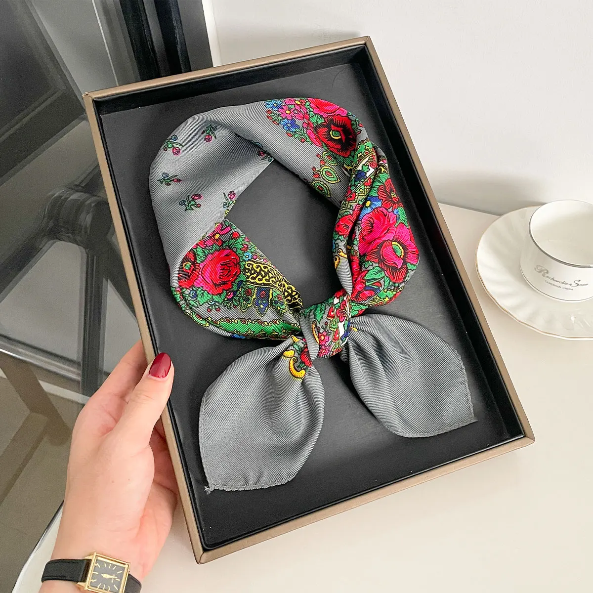 70X70CM Hochwertige Quadratische Mode Schal Frauen Floral Baumwolle Bandanas Dame Schals Hijab Stirnband Zubehör Taschentuch Haar – Detail 6