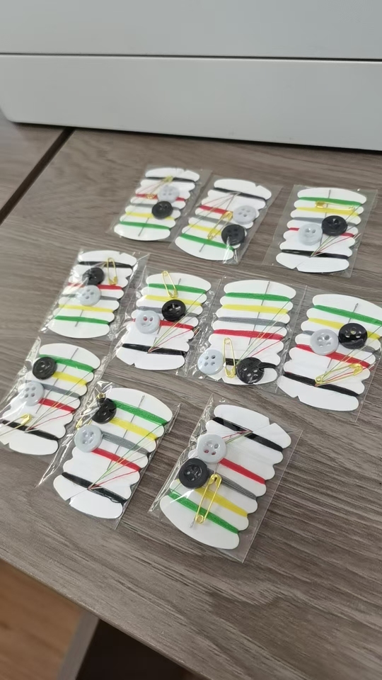 10pcs Mini Portable Hand Sewing Kit Needles Threads Buttons Pins Travel Household Tools for Hotel Supplies