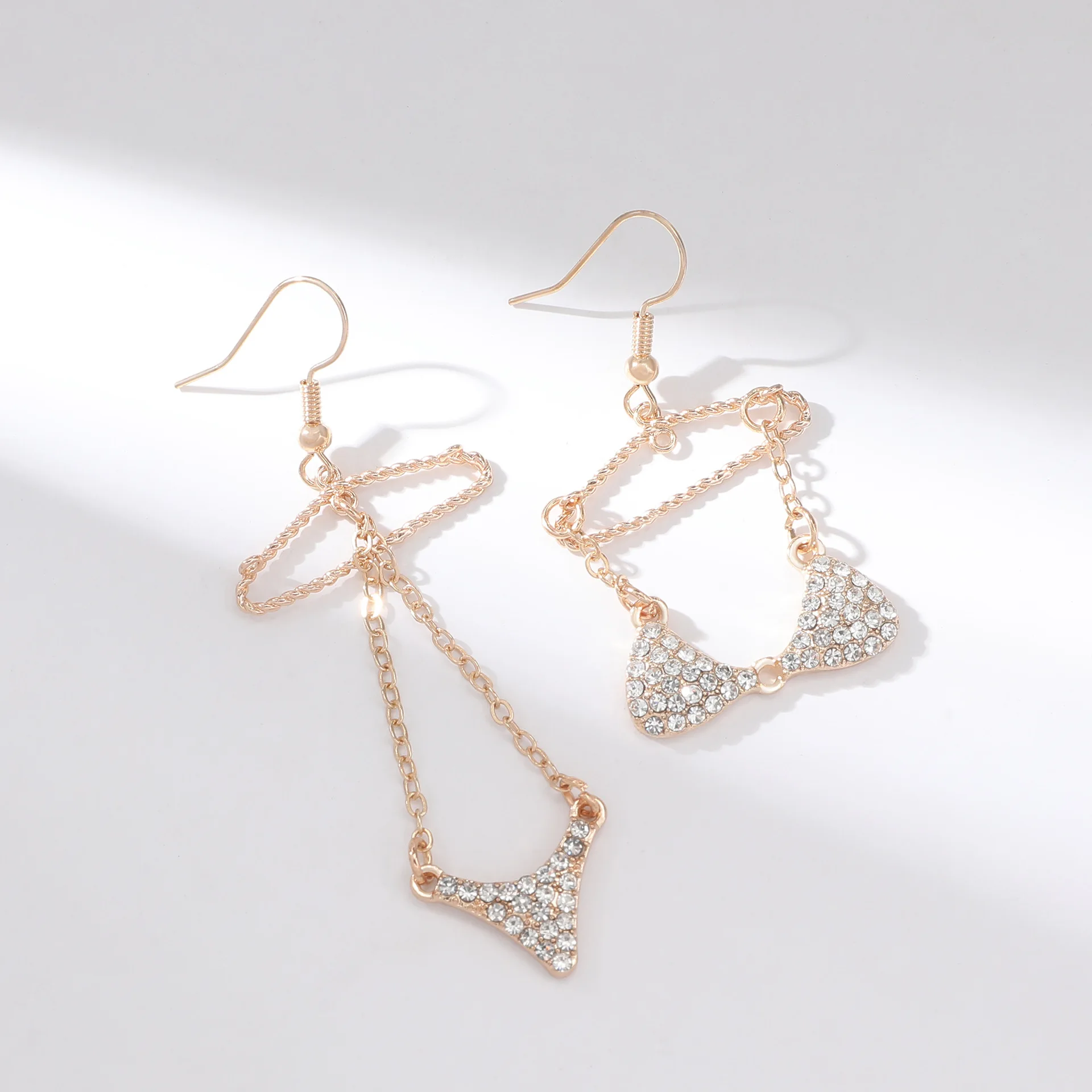 

Funny Cool Bikini Hook Drop Earrings for Women Personality Underwear Set Summer Swimsuit Long Dangle Earring Fashion Jewelry