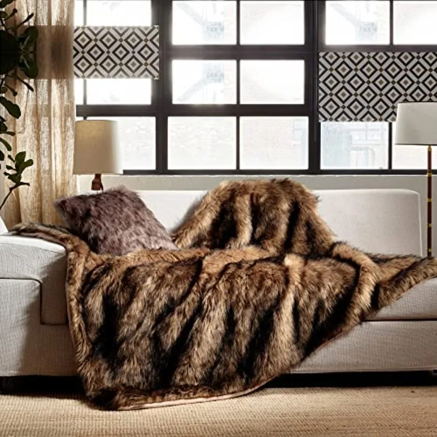 Luxury Plush Faux Fur Blanket Queen Size Long Pile Brown with Black Tips Oversized Super Warm Fuzzy Elegant Fluffy Decoration T