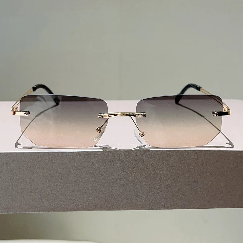 Designer Sunglasses Fashion Rimless Rectangle Sunglasses Metal Frame Sunglasses Anti-Reflective Square Sun Glasses For Driving