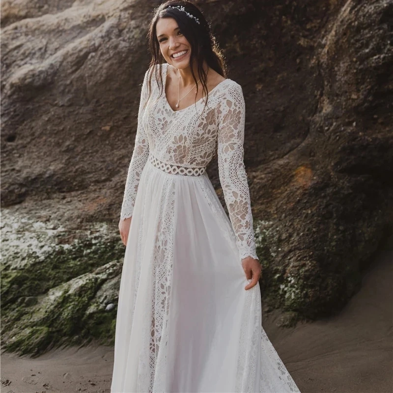 

Exquisite White Women's Wedding Gown A-Line Vintage Italian Lace Long-Sleeved V-Neck Cutout Floor-Length Train Bridal Gown