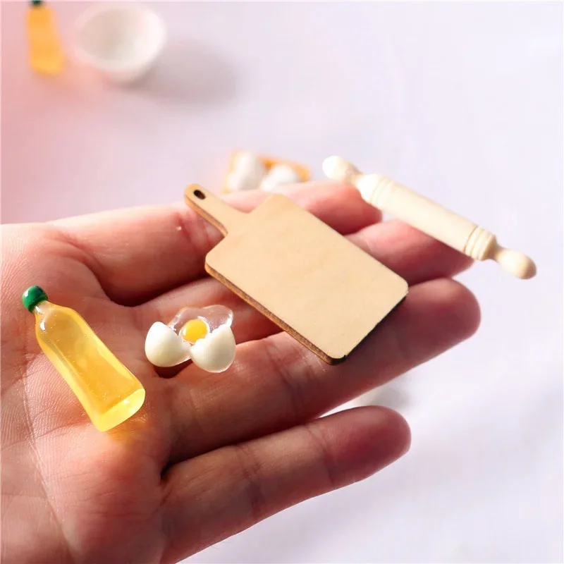 5Pcs/Set Mini Rolling Pin Egg Bowl Olive Oil Tools Set Kitchen Accessories Handmade 1:12 Dollhouse Home Decor Cute Kitchen Tools