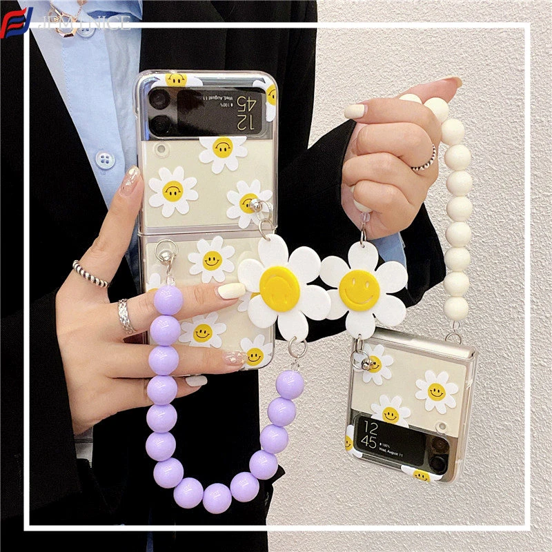 z flip3 cover INS Korea 3D Cute Flower Phone Case for Samsung Galaxy Z Flip 3 5G Flip3 Z3 Daisy Smile Beads Bracelet Chain Cover Coque Z Flip3 samsung galaxy flip3 case