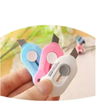 Set di 3 Mini Coltelli Multiuso Portatili, Taglierino Invisibile Multifunzionale, Strumento da Taglio Compatto per Uso Quotidiano, Colore Casuale