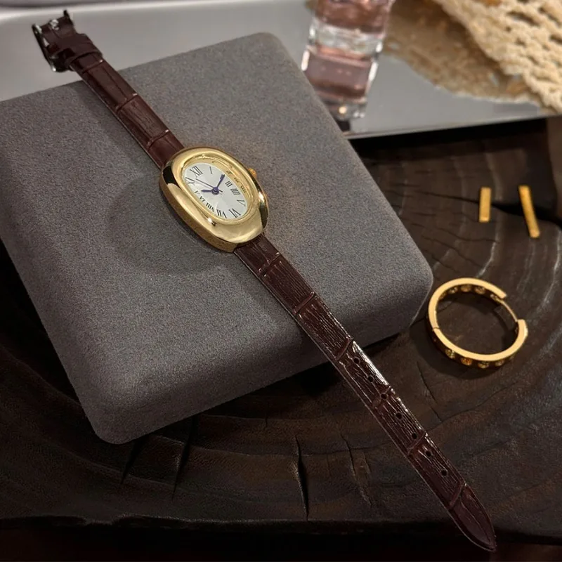 Elegant Oval Belt Watch: Stylish and Compact Fashion Quartz Timepiece