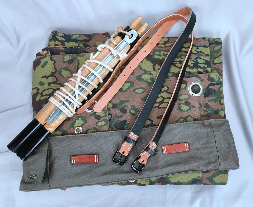 Reenactment Military WW2 GERMAN COMBAT EQUIPMENT OAKLEAF CAMO CAMOUFLAGE REVERSIBLE TENT POLES STAKES SET