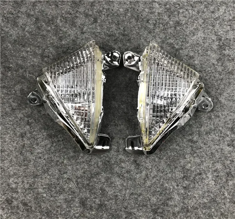 

Передний указатель поворота мотоцикла подходит для Kawasaki ZX-6R 636 2005-2011 ZX-10R 2006-2007