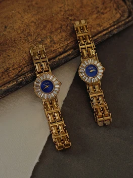 1 Piece of Golden French Retro Women's Watch, Square Inlaid with Rhinestones, Zirconia, Fashionable, Literary, Elegant and Personalized Women's Waterproof Quartz Watch, Stainless Steel Strap, Suitable for Daily Decoration and Outstanding Party and Other Activities, Suitable for Women's Daily Wear, Party, Banquet, Date, Festival, Gift Wrist Decoration and Wearing with Adjustment Tools