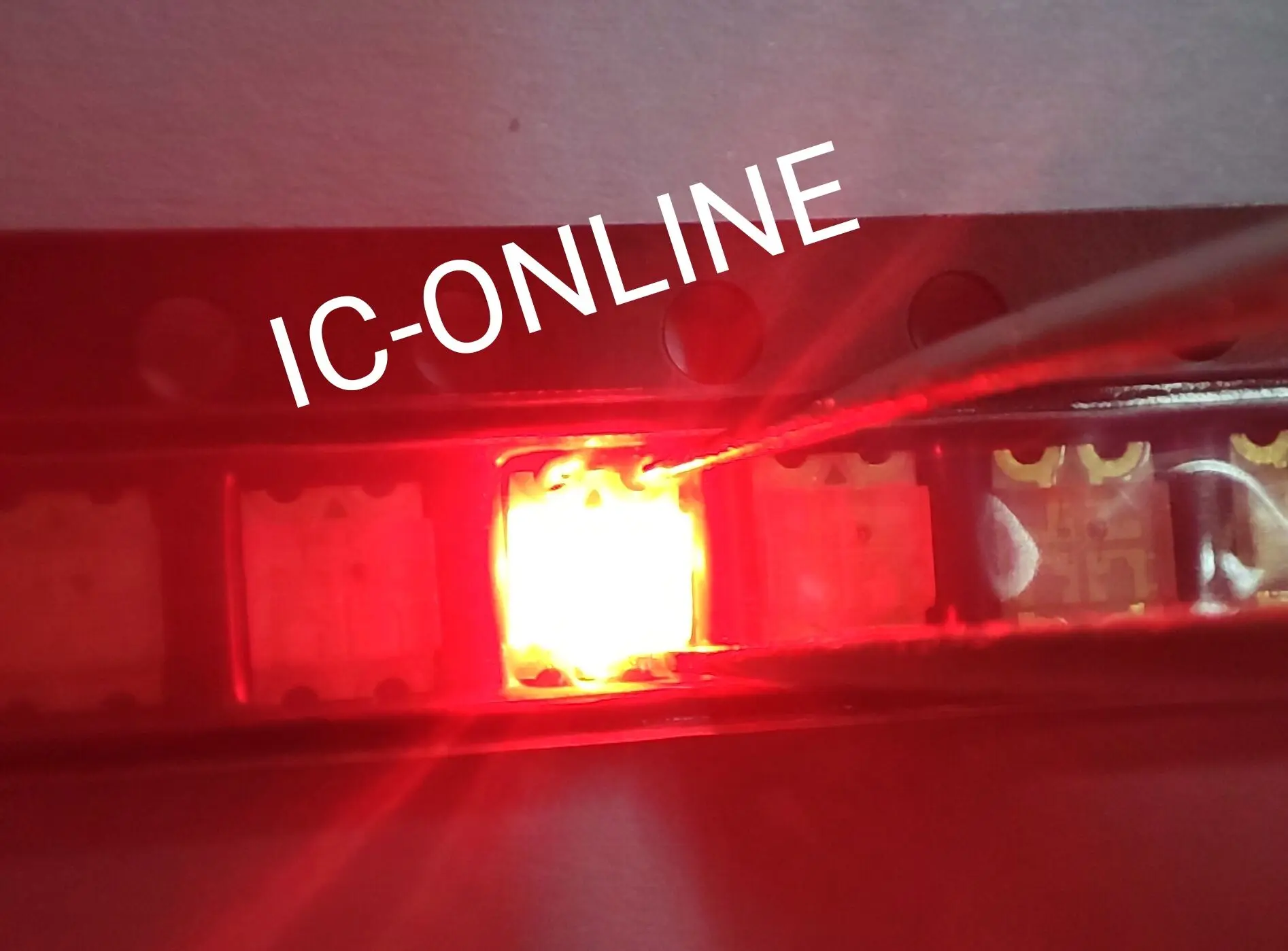 1206 2 색 칩 조명 SMD LED 다이오드, 녹색, 노란색, 빨간색, 파란색, 노란색-녹색, 흰색 2 색 (3227 미터법), 3.2x2.7x1.1mm, 100 개