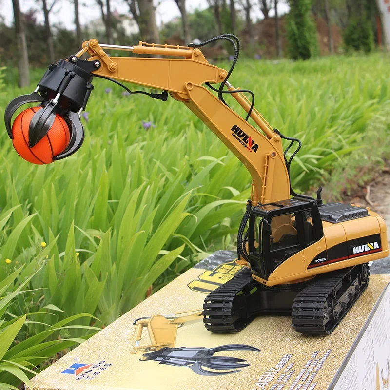 Huina 1571 1:14 16ch Remote-controlled Ball Grabbing Engineering Vehicle RTR Remote-controlled Engineering Vehicle Boy Toy 4