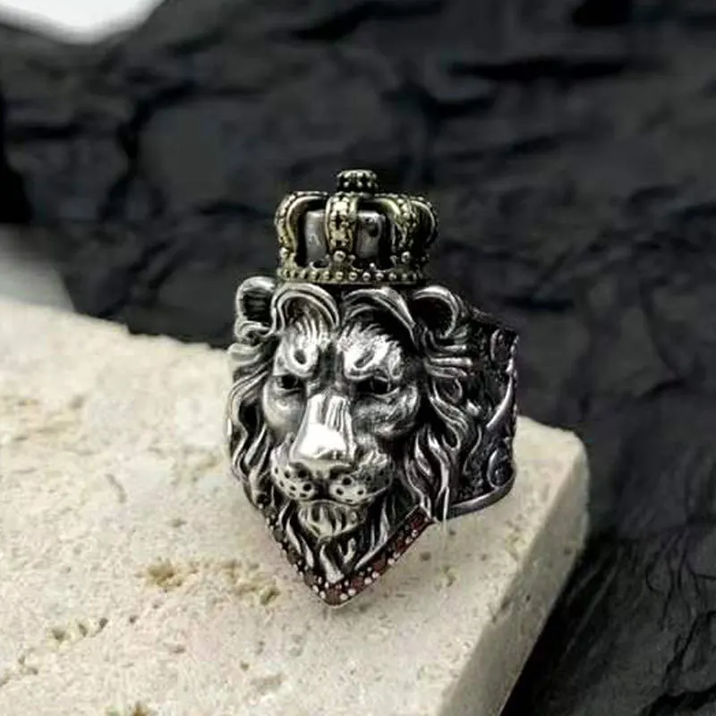 

Wholesale domineering crown lion Thai silver ring with retro craftsmanship, pure silver 925 men's exaggerated wide face open rin