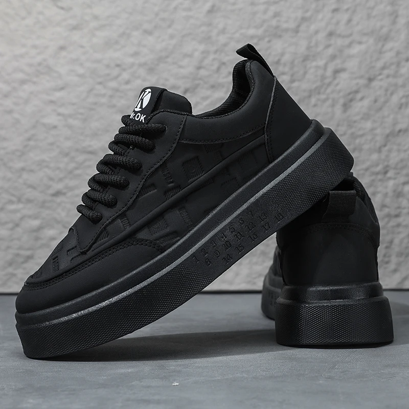 Thick Sole Comfortable Flat Board Outdoor Footwear 2025 Autumn New Mens Casual Shoes Fashion Anti Slip Breathable Men's Sneakers 1