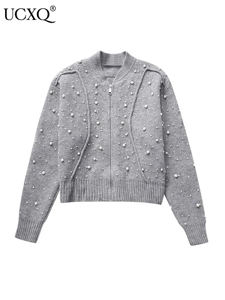 

Женская трикотажная куртка-пилот с длинным рукавом и воротником-стойкой