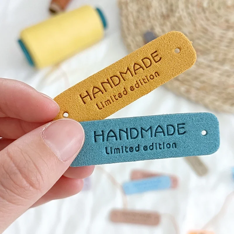 25/50pcs leather labels Small Handmade Leather Clothing Labels Gift Hat Sewing Leather Tags Hand Made Skin DIY Decorative Tags