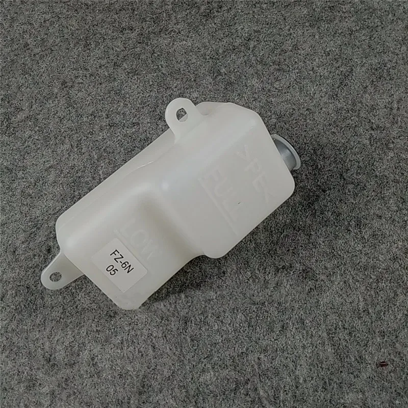 

Motorcycle Coolant Reservoir Radiator Overflow Bottle Tank Fit For YAMAHA FZ6N 2005
