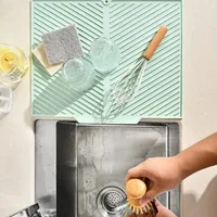 Tapis d'égouttage de cuisine, tapis isolant thermique pour table à manger, tapis de rangement en silicone incliné pour vaisselle, assiettes et tasses, tapis de drainage d'eau pour salle de bain 3