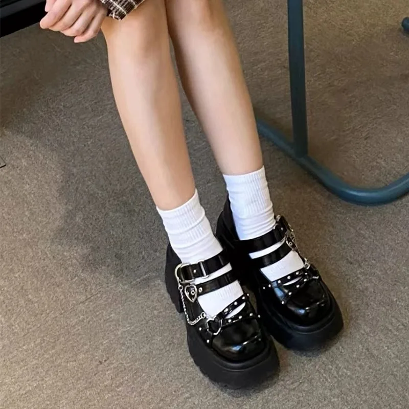 

Punk Style Round Toe Buckle Pumps Metal Accents High Heels Fashionable Mary Jane Retro Platform Thick Heel Women Shoes Zapatos