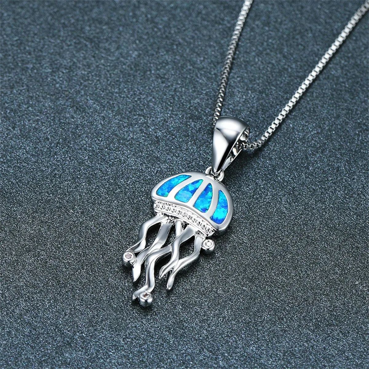 Pendentif Or Blanc 375/1000 Goutte de pluie Diamants 0,11ct/37 Pendentif Or Blanc 375/1000 Goutte de pluie Diamants 0,11ct/37